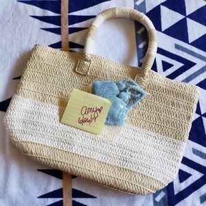 Altru straw bag